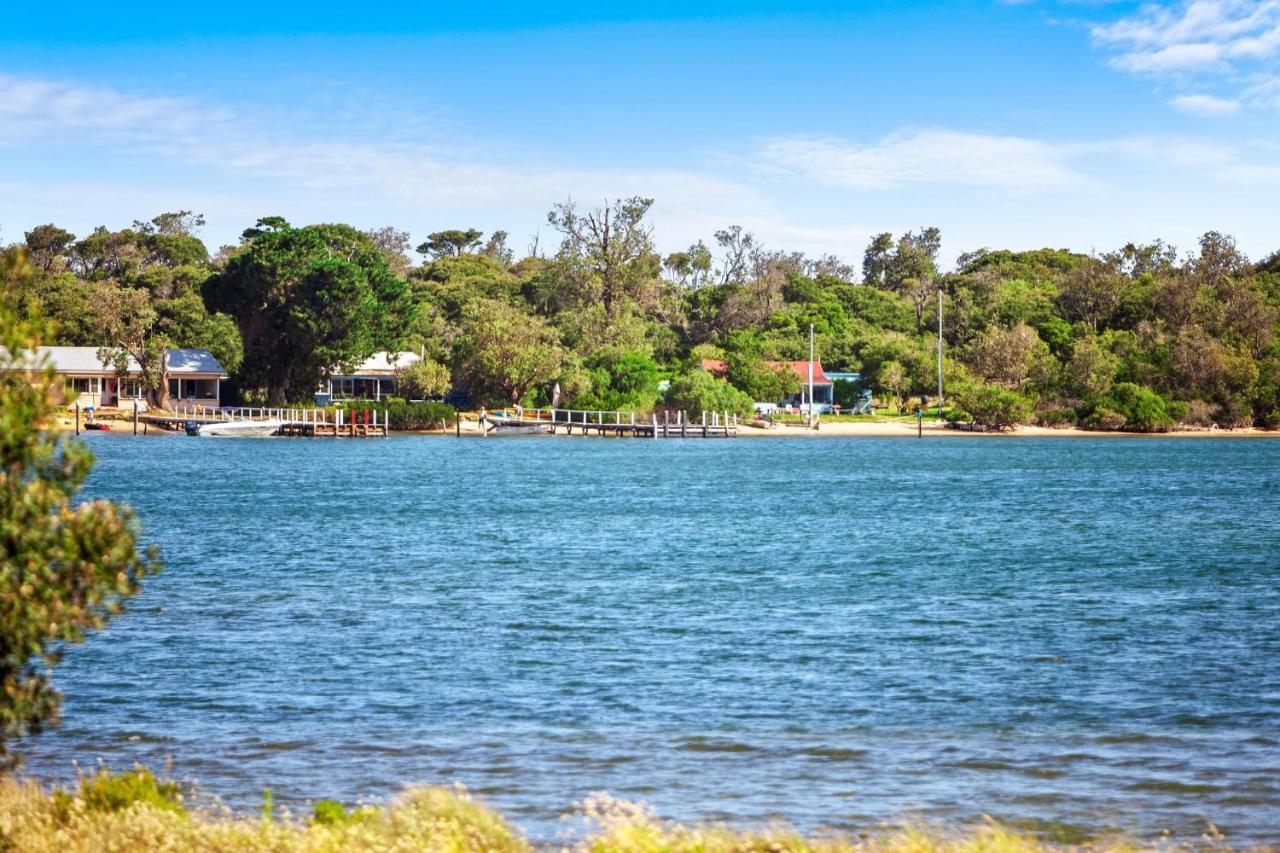 Banjo Paterson Motor Inn Lakes Entrance Esterno foto