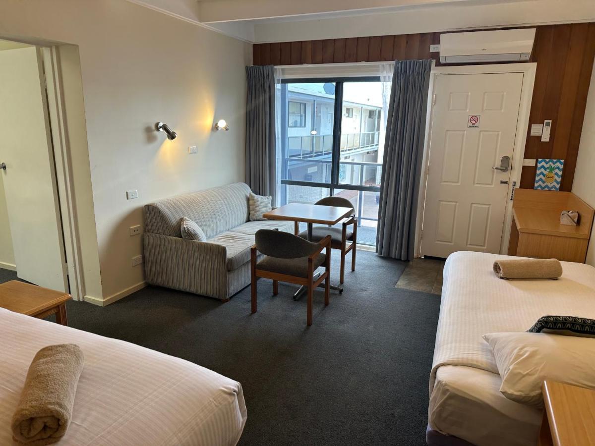 Banjo Paterson Motor Inn Lakes Entrance Esterno foto