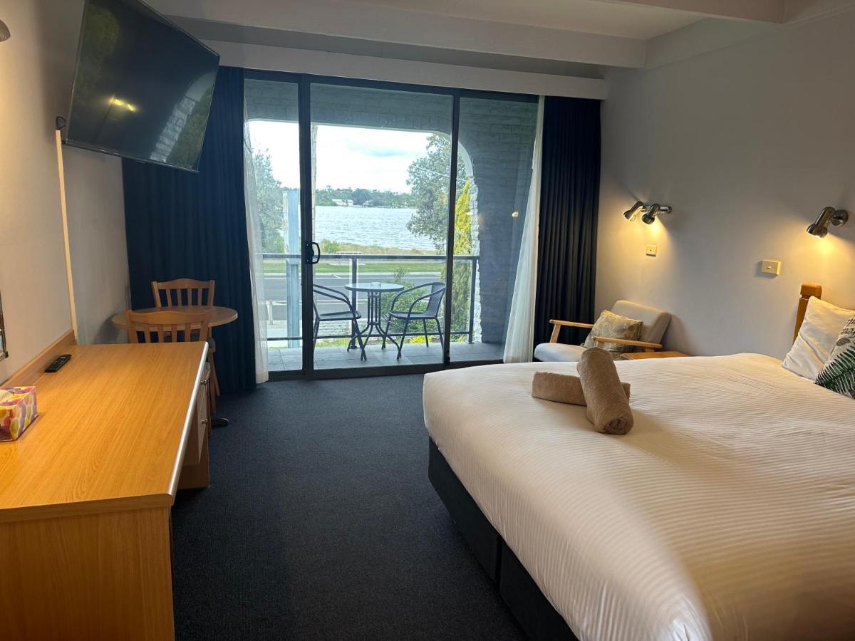 Banjo Paterson Motor Inn Lakes Entrance Esterno foto