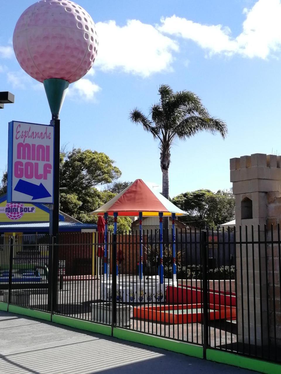 Banjo Paterson Motor Inn Lakes Entrance Esterno foto
