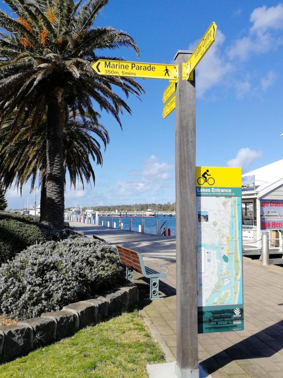 Banjo Paterson Motor Inn Lakes Entrance Esterno foto