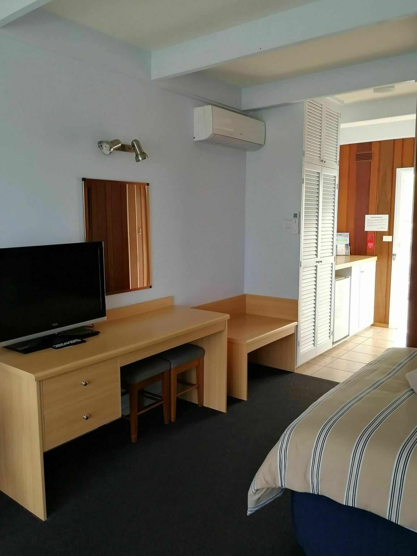Banjo Paterson Motor Inn Lakes Entrance Esterno foto