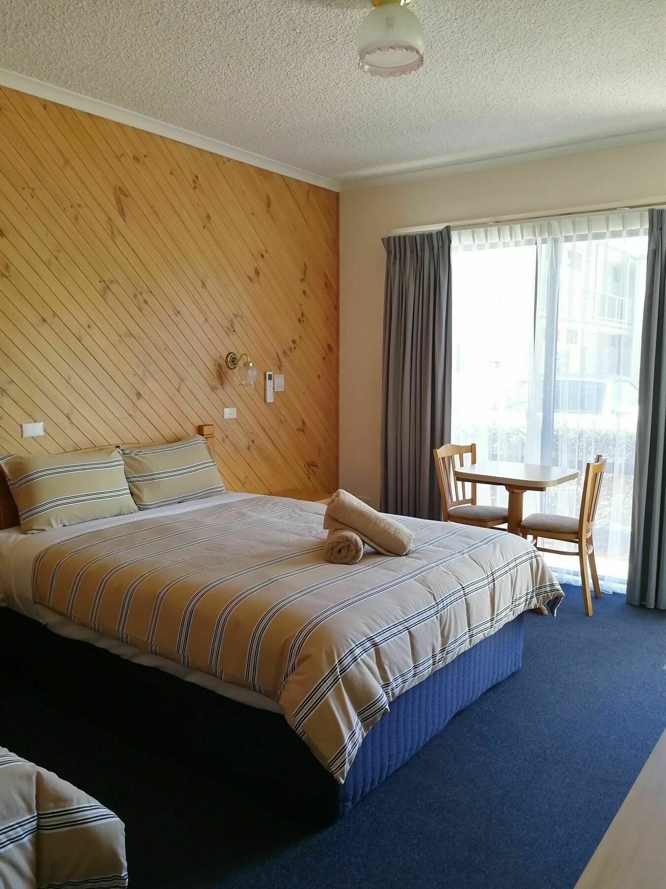 Banjo Paterson Motor Inn Lakes Entrance Esterno foto